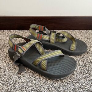 Men's Chaco sandal grey and green size 11